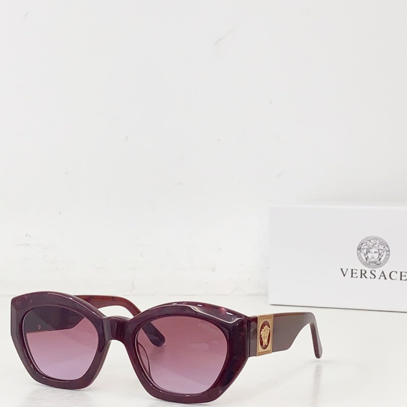 VERSACE