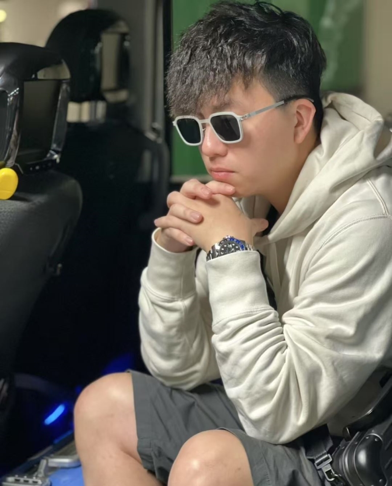 MYKITA